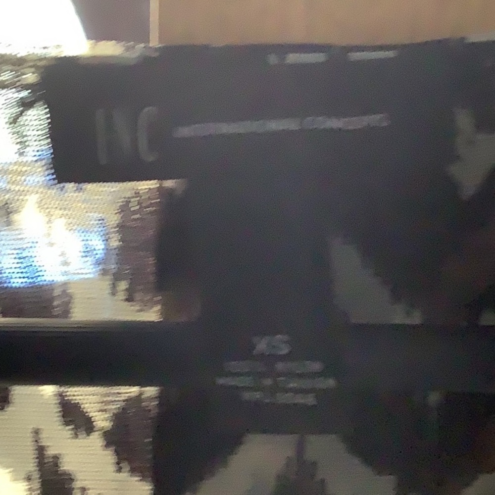 INC International Concepts Black and White Chevron Blouse - Picture 3 of 3